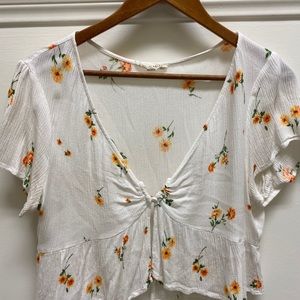 Crop top with flowers